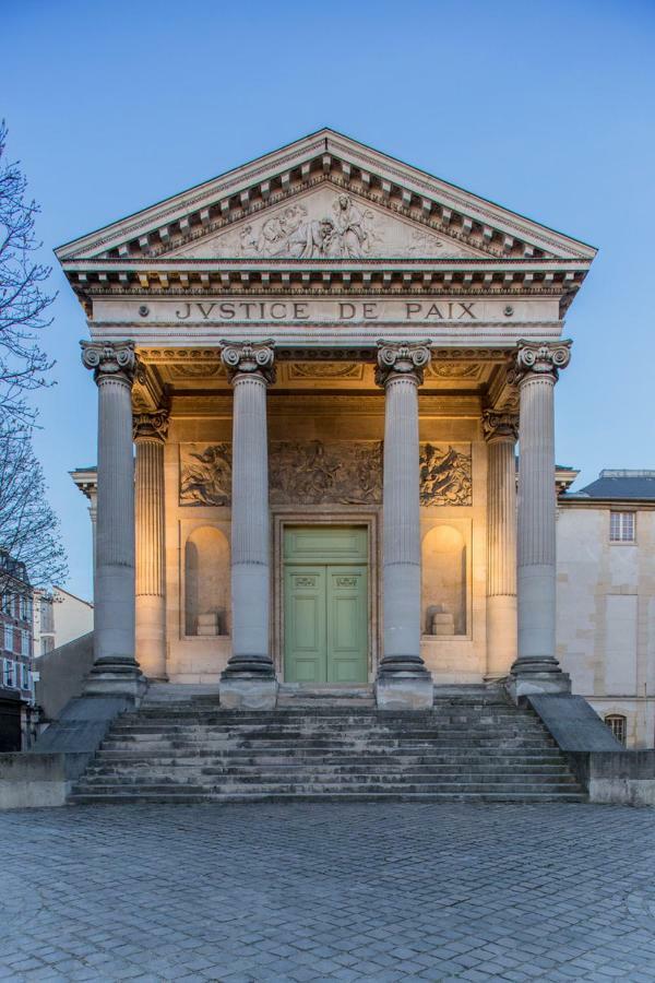 Chic Apart In Paris Apartamento Saint-Denis-en-Margeride Exterior foto